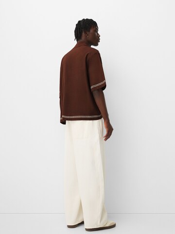 Bershka Comfort Fit Hemd in Rot