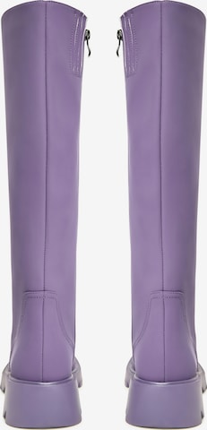 CESARE GASPARI Boots 'Classic' in Purple