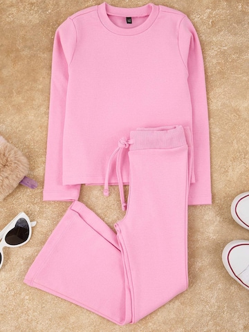 Trendyol Set in Roze: voorkant