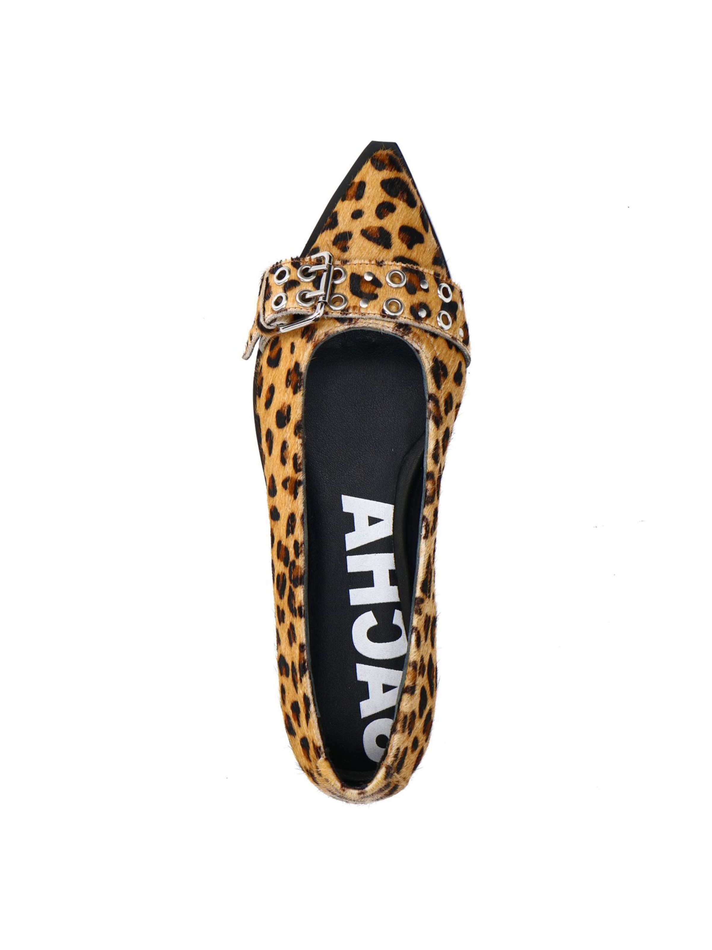 SACHA Ballet Flats in Beige