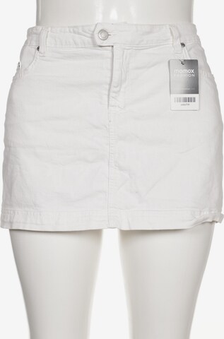 LACOSTE Skirt in XXL in White: front