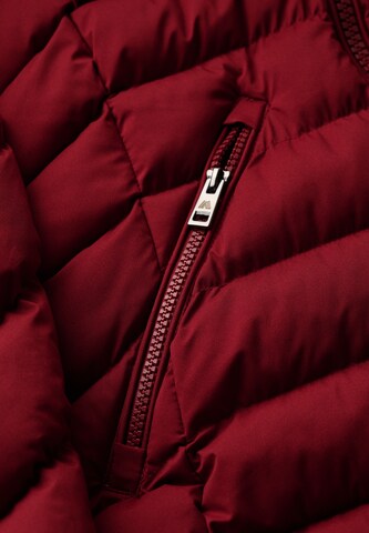 Veste mi-saison 'Fuji' Superdry en rouge