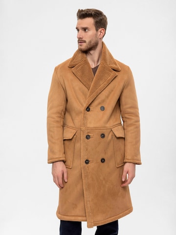 Manteau d’hiver Antioch en beige : devant