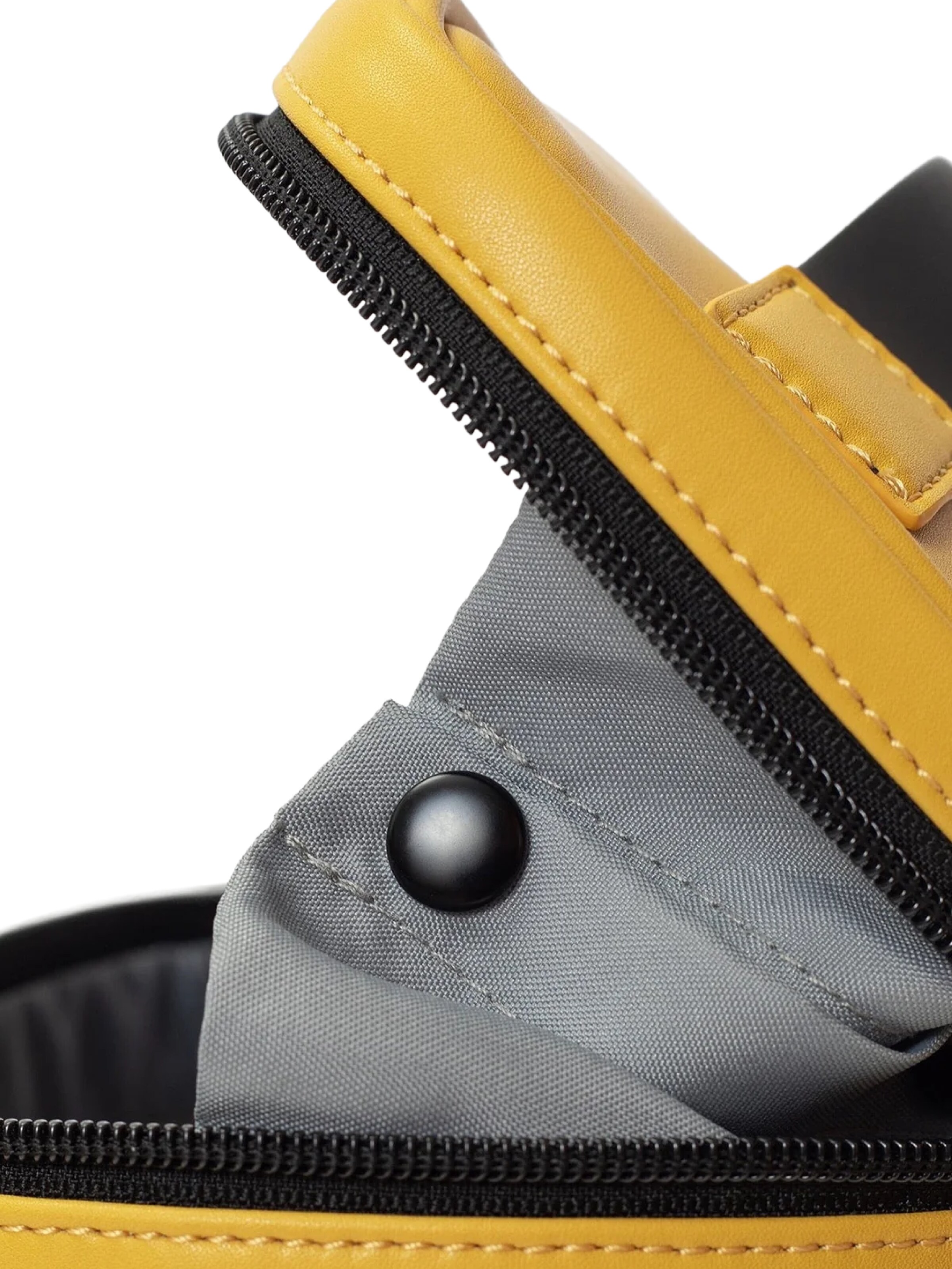 KIWEE Axelremsväska 'Sandwich Mini' i gul