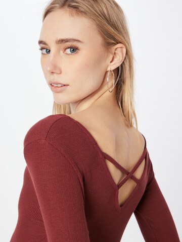ABOUT YOU Shirt 'Christina' in Rood