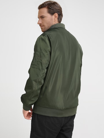 Youthup Between-Season Jacket in Green