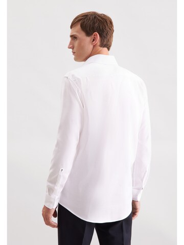 Coupe regular Chemise business SEIDENSTICKER en blanc