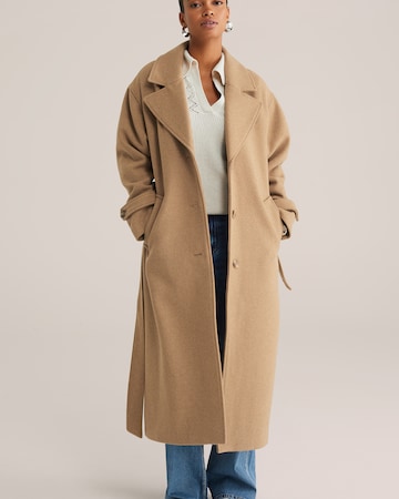 WE Fashion Overgangsfrakke i brun: forside