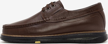 Scarpa stringata di Derimod in marrone: frontale