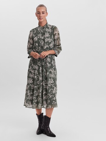 VERO MODA - Vestido camisero 'Dino' en verde