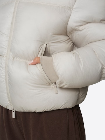 Veste d’hiver Good For Nothing en blanc