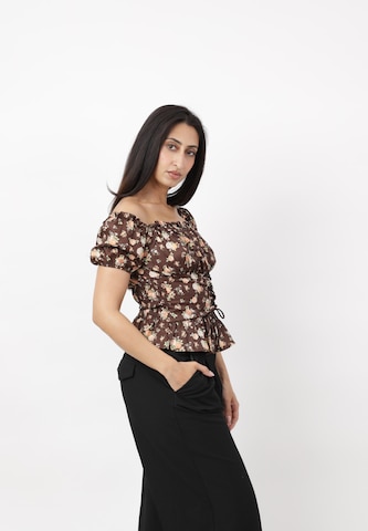 Camicia da donna di Elara in marrone