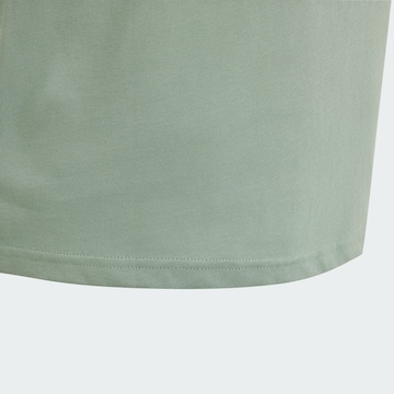 ADIDAS ORIGINALS T-Shirt 'Ess' in Grün