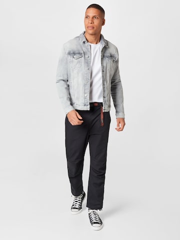 Tricou de la Calvin Klein pe alb