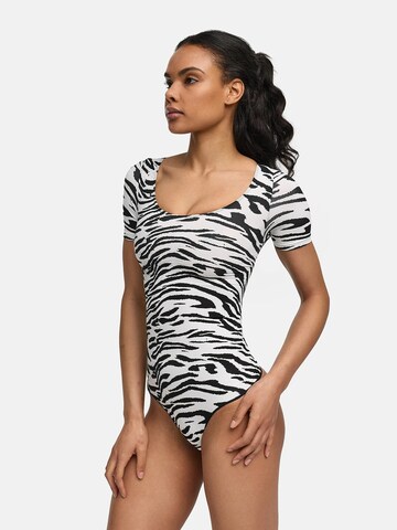 cfab Shaping bodysuit 'T-Shirt Bodysuit Sculpting Shapewear mit String' in White