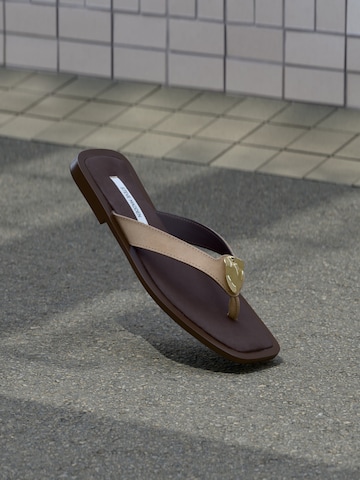 Infradito 'Meira' di STEVE MADDEN in beige