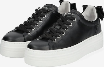 Nero Giardini Sneakers in Black