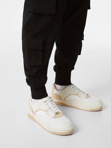 Regular Pantalon cargo Bershka en noir