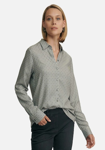 Peter Hahn Blouse in Grey: front
