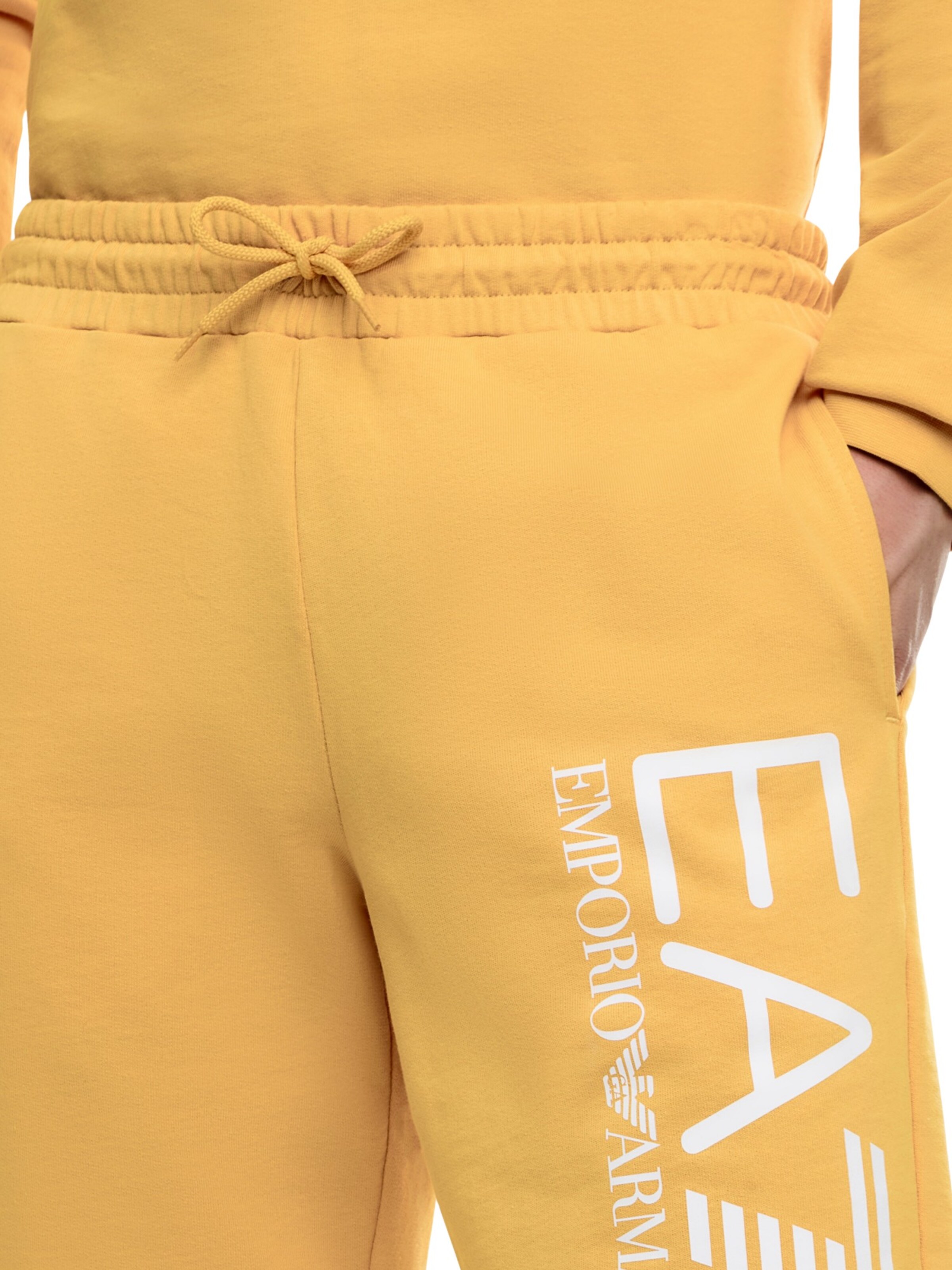 EA7 Emporio Armani regular Bukser i gul