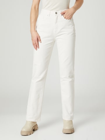 Guido Maria Kretschmer Women Regular Jeans 'Cleo' in Weiß: predná strana