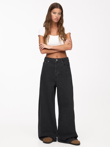 Pull&Bear Wide leg Jeans in Black