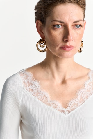 Rich & Royal Shirt in White
