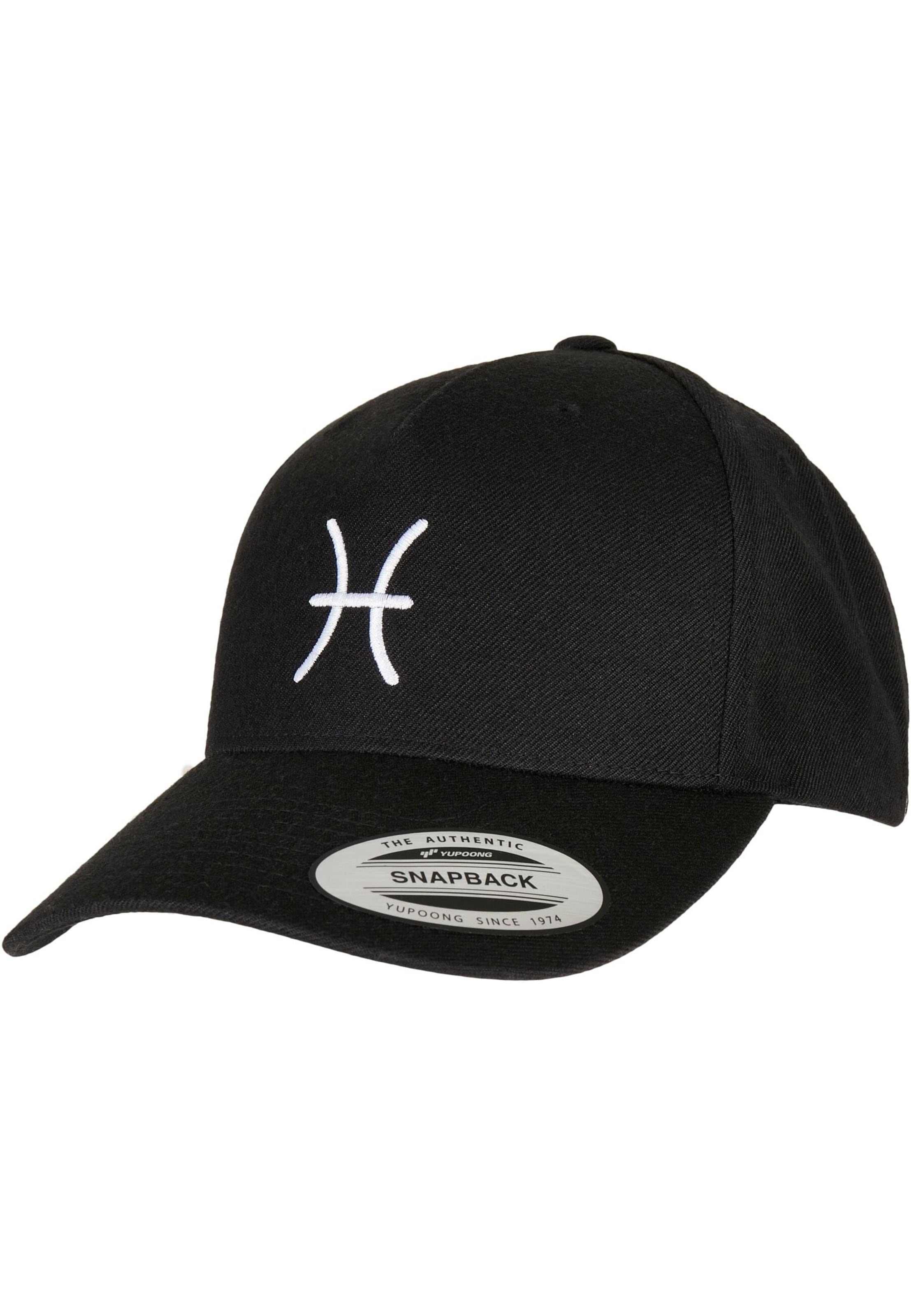 Mister Tee Cap 'Zodiac' in Black: front
