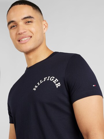 TOMMY HILFIGER Bluser & t-shirts i blå