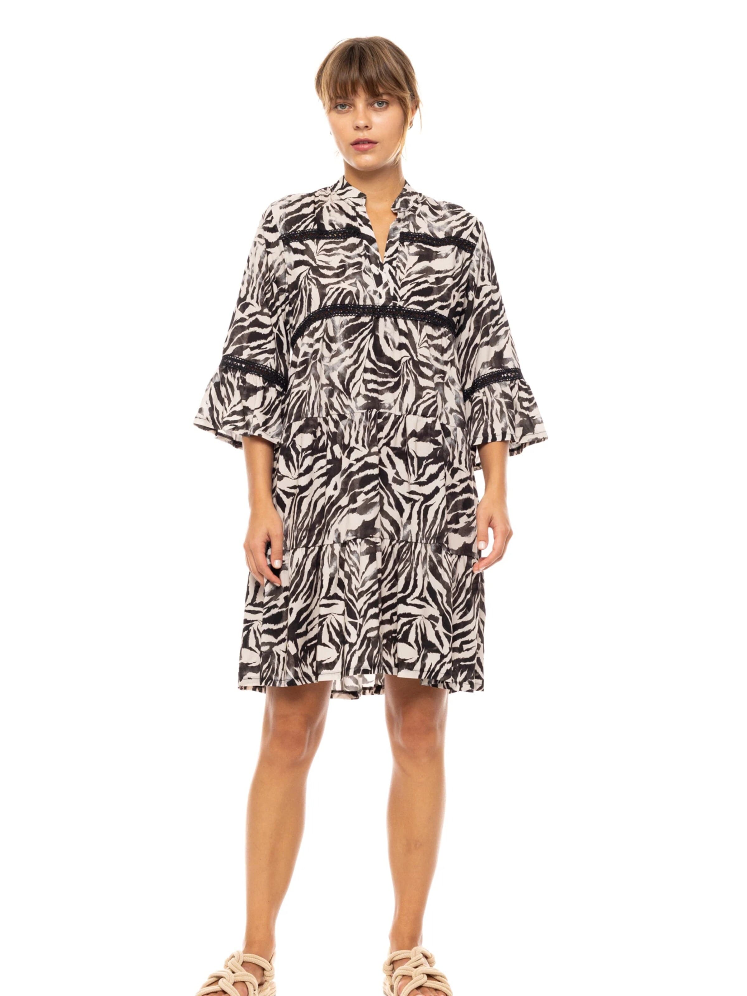 Pink Label - Vestido de verão 'BEACHWEAR BLACK LEOPARD' em preto: frente