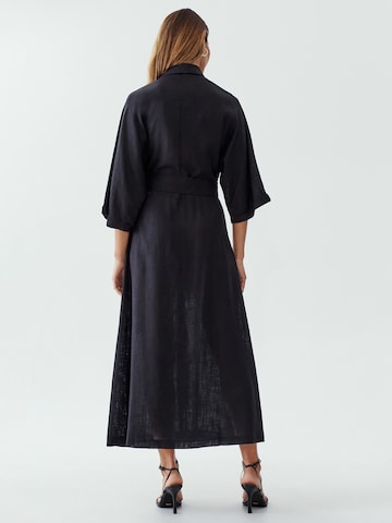 Calli Košilové šaty 'GRETANA' – černá: zadní strana