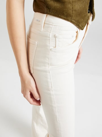 MOTHER Flared Jeans 'THE WEEKENDER' in White