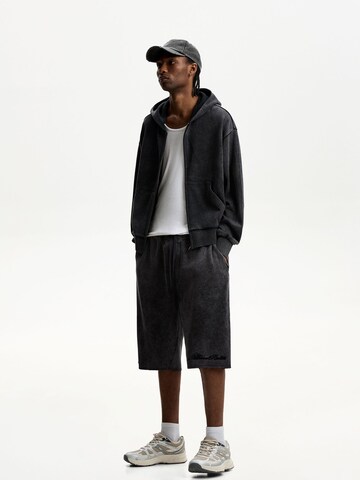 Baggy Pantalon Bershka en gris