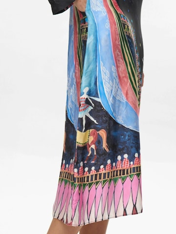 NÜMPH Šaty ' NUSTARLA ' – mix barev