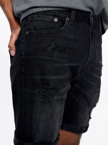 Pull&Bear Regular Jeans in Black