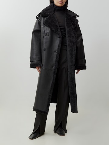 Manteau d’hiver 'Erin' EDITED en noir