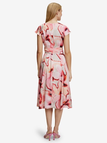 Betty Barclay Sommerkleid mit Raffung in Pink