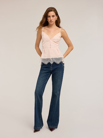 MOTIVI Flared Jeans in Blue