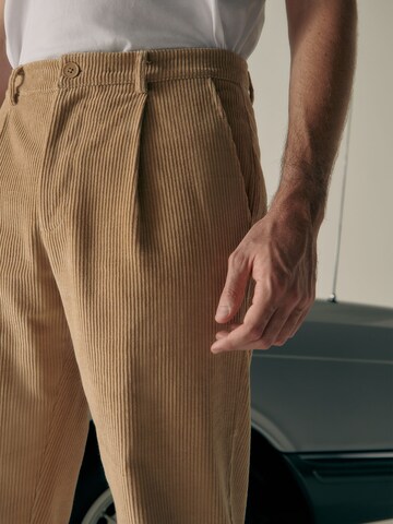 ABOUT YOU x Alvaro Soler Regular Pleat-front trousers 'Fiete' in Beige