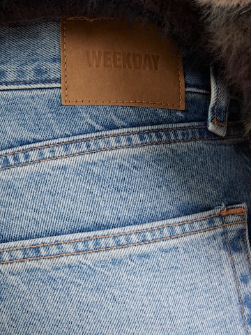 WEEKDAY regular Jeans 'Klean' i blå