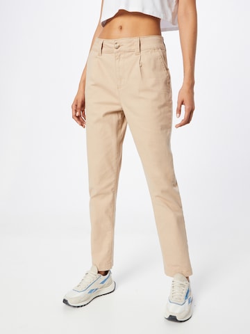 NEW LOOK Pleated Jeans in Beige: front