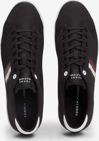 TOMMY HILFIGER Sneakers laag 'Essential' in Zwart