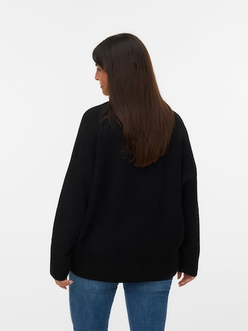 Pullover extra large 'VMCBoom' di Vero Moda Curve in nero