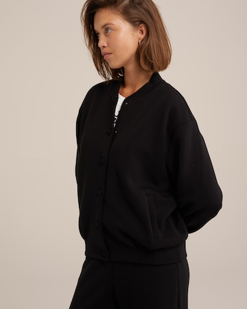 Giacca di mezza stagione di WE Fashion in nero: frontale