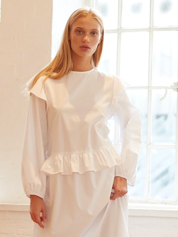 Robe 'Delaney' Aligne en blanc