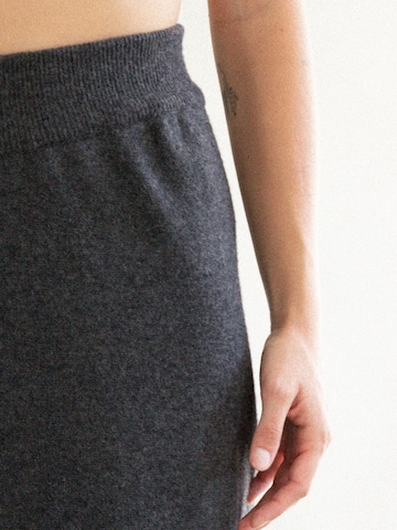 KOPYTO Wide Leg Sporthose in Grau