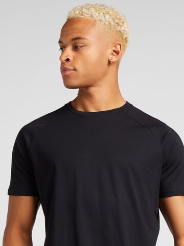 QS T-Shirt in Schwarz