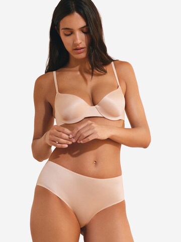 ETAM Shorty aus satinierter Mikrofaser 'Pure Glow' in Beige