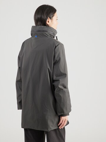 Embassy of Bricks and Logs Tussenjas in Zwart