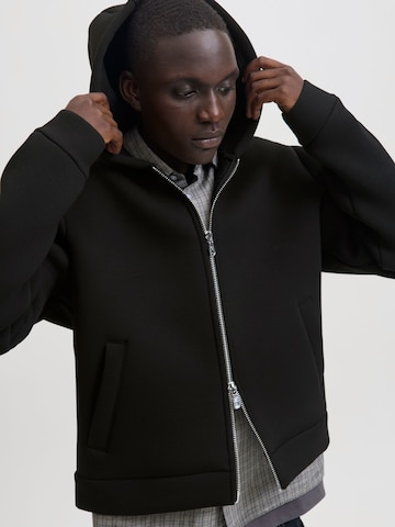 Giacca di felpa di JACK & JONES in nero